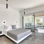 Tinos Dove Triandáros