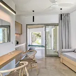 Tinos Dove * Τριαντάρος