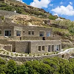Tinos Dove