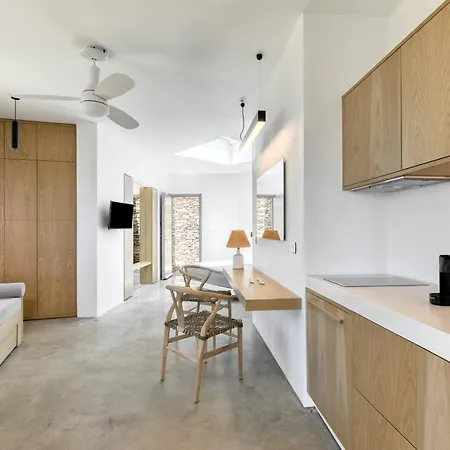 Tinos Dove Triandáros