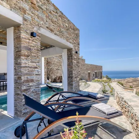 Tinos Dove * Triandáros