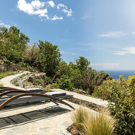 Tinos Dove 酒店 Triandáros