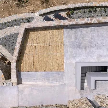 Tinos Dove 酒店 Triandáros